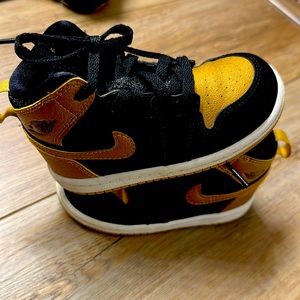 Toddlers air Jordan mid 7c